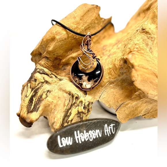 HAND CRAFTED Crescent Moon Palm Root Wire Wrapped Copper Unisex Pendant Necklace - Picture 9 of 10